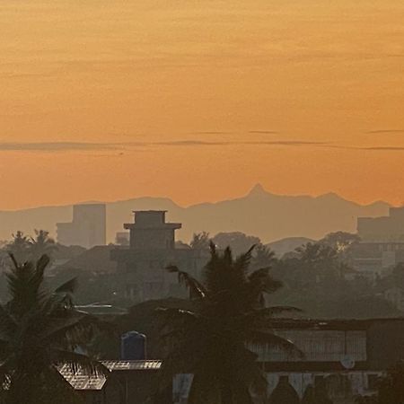 Diwan Apartment & Chalet Colombo Esterno foto