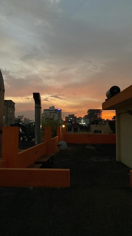 Diwan Apartment & Chalet Colombo Esterno foto