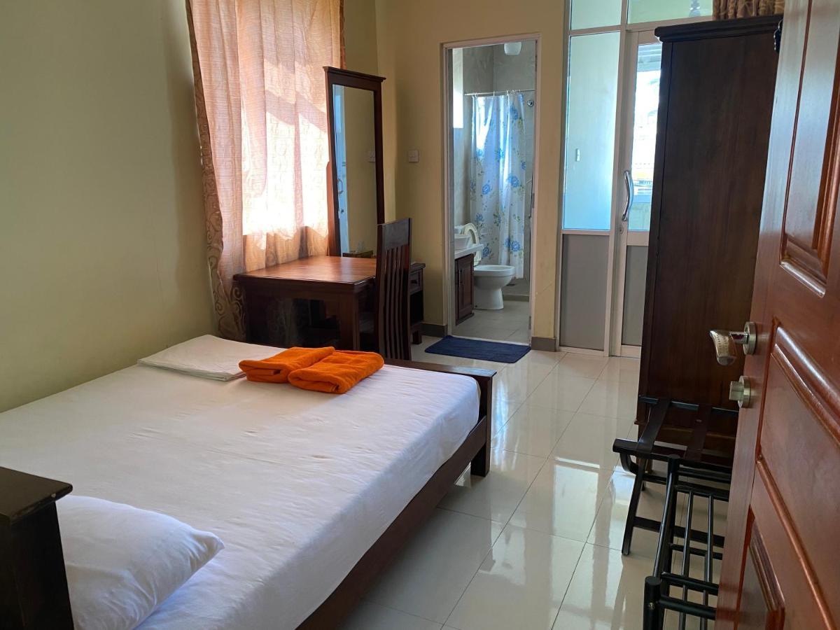 Diwan Apartment & Chalet Colombo Esterno foto