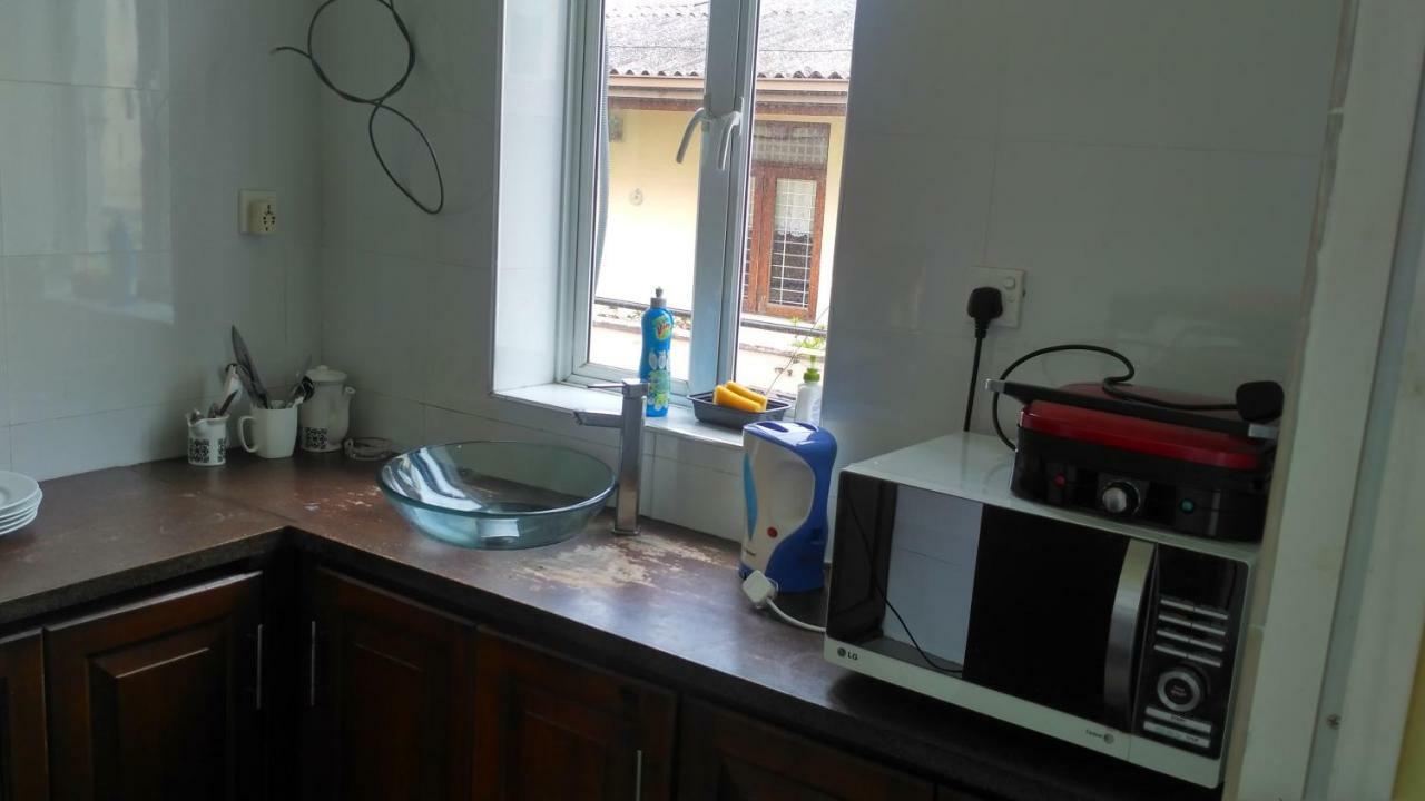 Diwan Apartment & Chalet Colombo Esterno foto